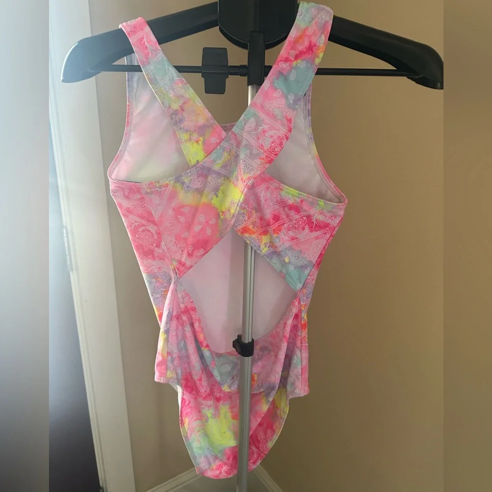 New girls swimsuit - size 16